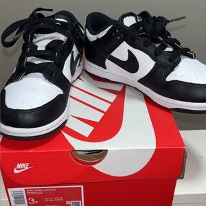 Nike Kids Black and White Sneakers